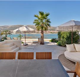 Selection of 5 bedroom seafront villas with heated pool on Ciovo near Trogir, sleeps 10